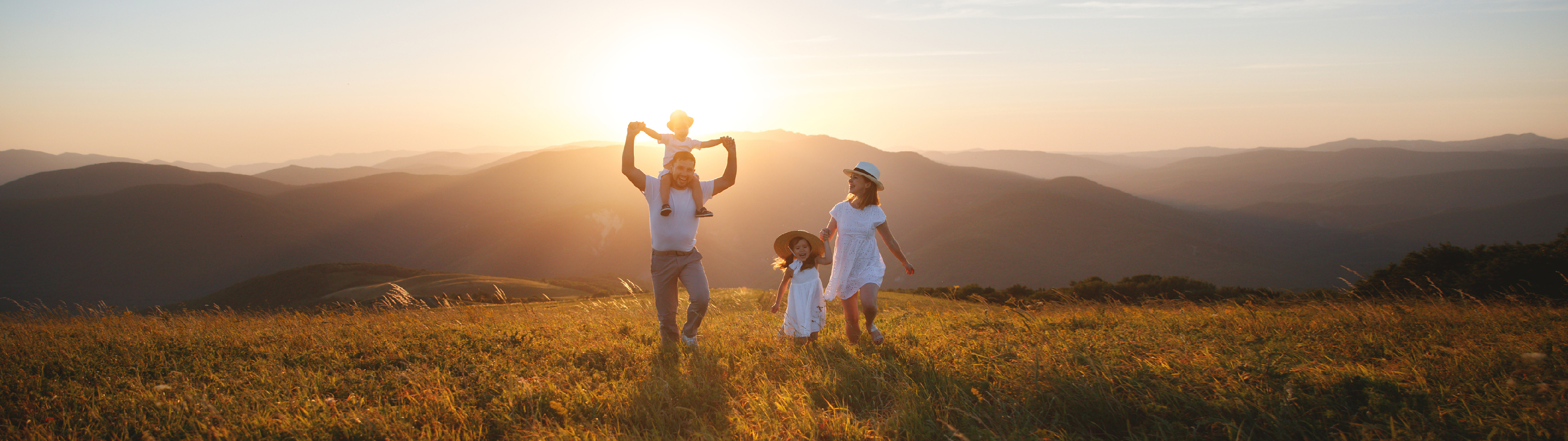 Seguro de Vida Integral Premium, por ser cliente del Banco BBVA Colombia, BBVA Seguros te ofrece un Seguro con coberturas y asistencias para toda tu familia.